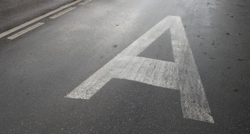 ГИБДД не принимает у мэрии новую разметку на Плехановской