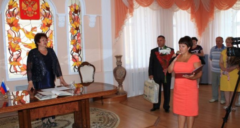 В Воронежской области всем миром определят лучшего тамаду