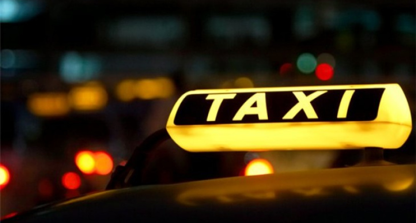 В Воронеже таксиста ограбили и взяли в заложники