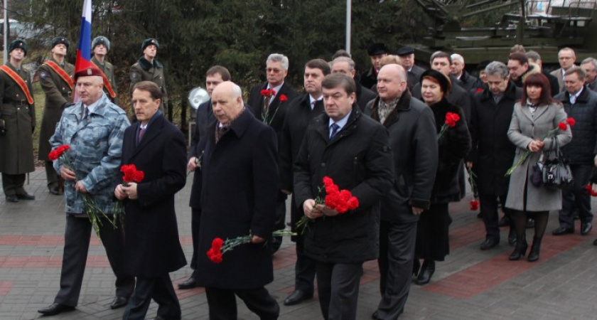 В Воронеже почтили память Героев Отечества