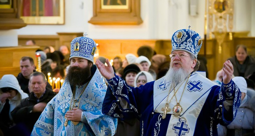 Владыка Сергий в праздник Сретения Господня отслужил Божественную литургию