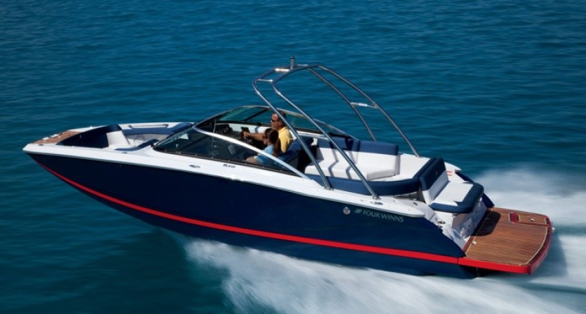 За долги воронежские приставы арестовали катер ценой в тысячи долларов