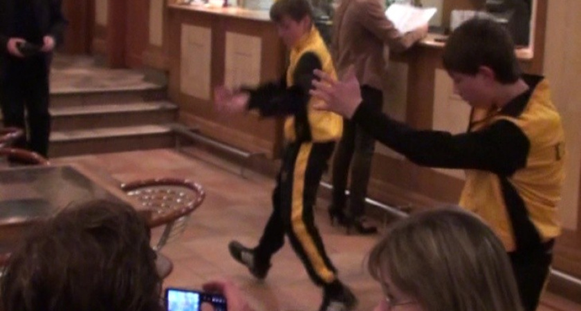 В воронежском кафе прошёл пасхальный флэш-моб