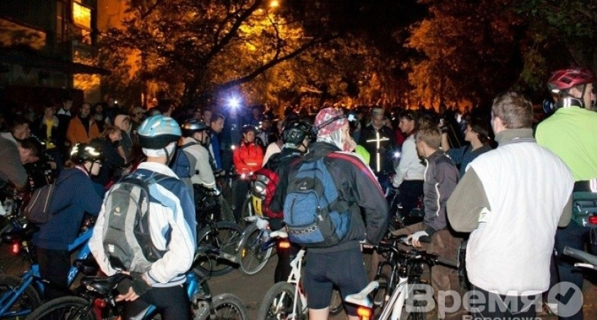 Воронежцы ночью проедут на велосипедах по местам культурных достопримечательностей