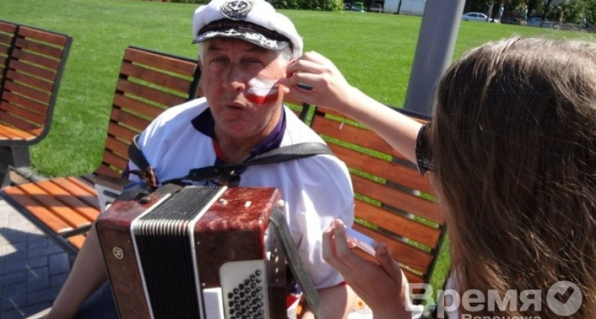 Часть 4: В Донецке на Евро-2012 фанаты команд-соперников отдыхают вместе