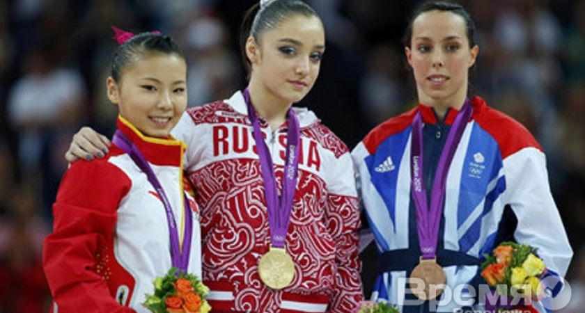 На Олимпиаде Вика Комова стала пятой в соревнованиях на брусьях