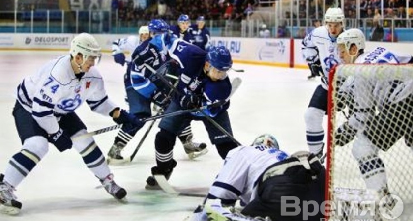 Воронежский ХК «Буран» проиграл подмосковному «Динамо»