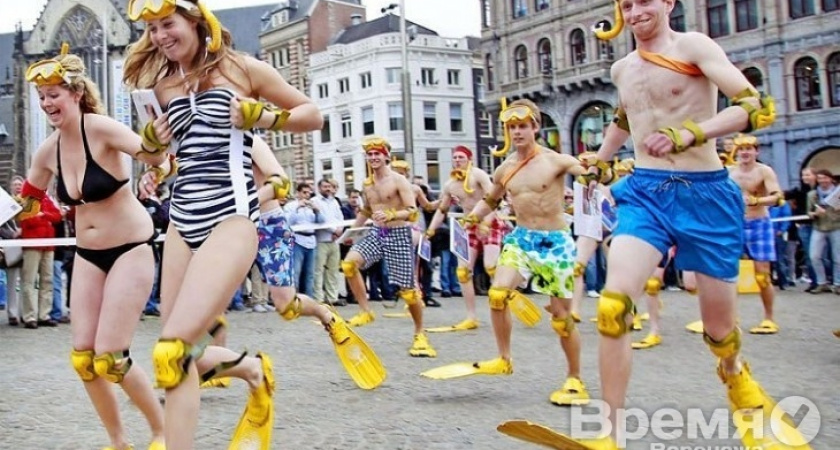 В Воронеже фаерщики, мимы и живые статуи устроят представления на проспекте Революции