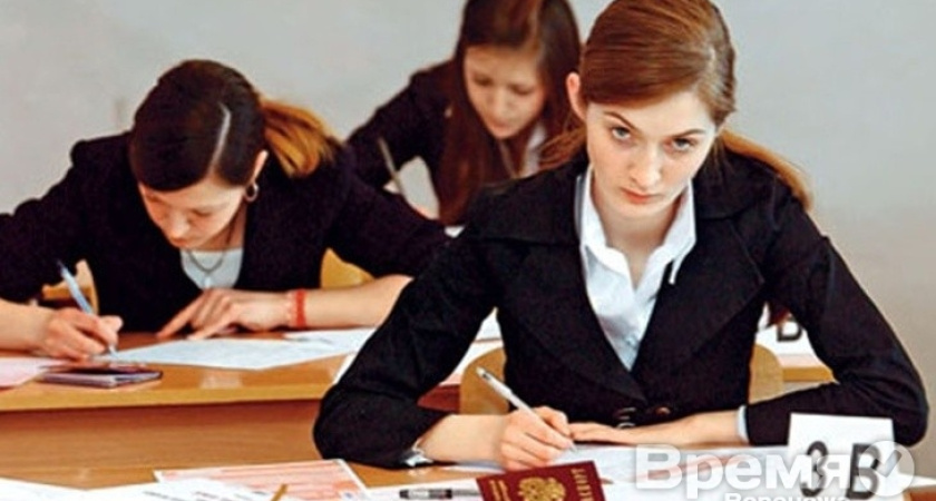 Рособрнадзор рекомендует провести тотальную перепроверку высокобалльных ЕГЭ в Воронежской области