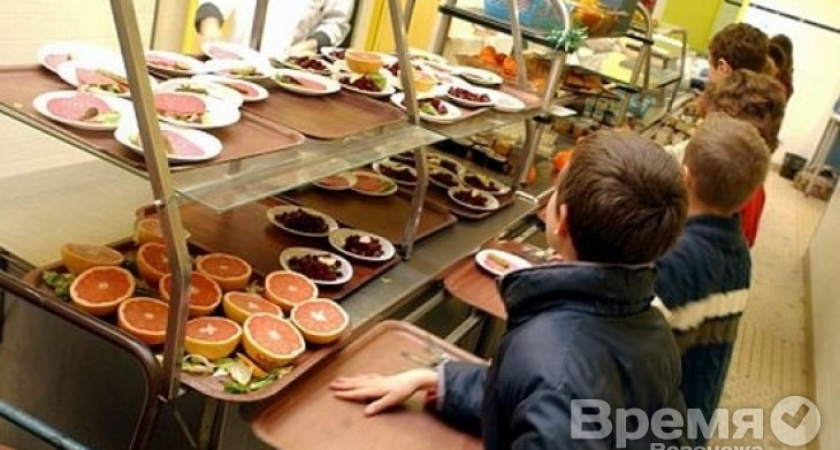 В Воронежских летних лагерях детей кормили просроченными продуктами