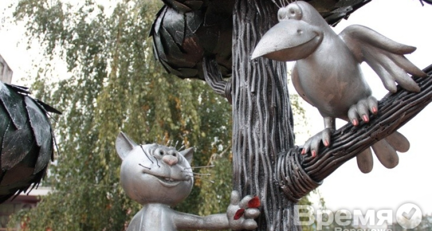 «Бросить мусор «там, где все бросают», а потом жаловаться на свалку – святой долг каждого «варонишца»»