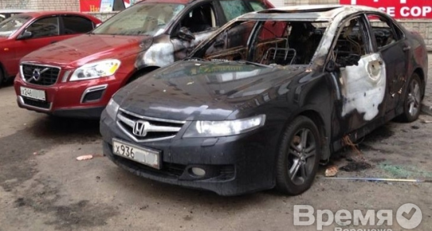 Кто стоит за поджогами автомобилей в Воронеже и вырастет ли цена автостраховки?