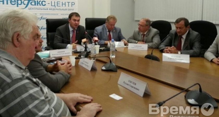 Геннадий Зюганов из-за выборов в Москве отменил свой визит в Воронежскую область