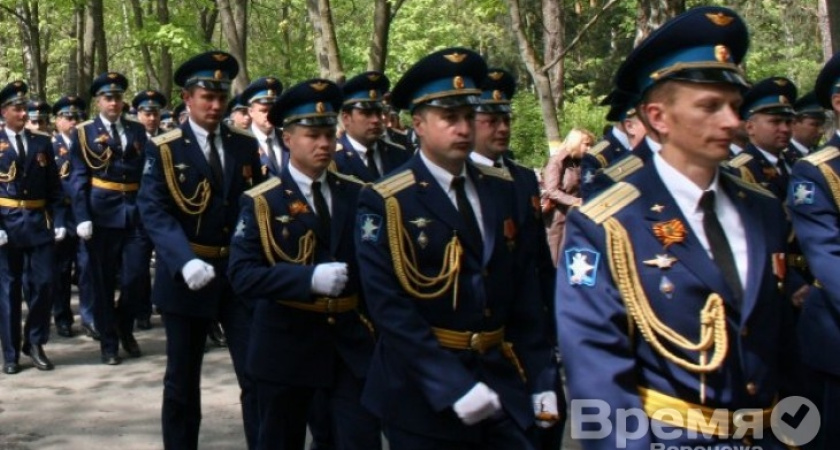 В Воронеже на 70-летний юбилей образования Суворовского военного училища съедутся генералы, офицеры, академики и артисты