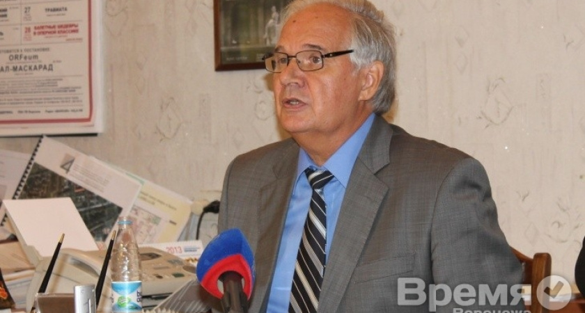 Родные уволенного со скандалом директора воронежского Театра оперы и балета боятся вызывать Непомнящему «скорую»