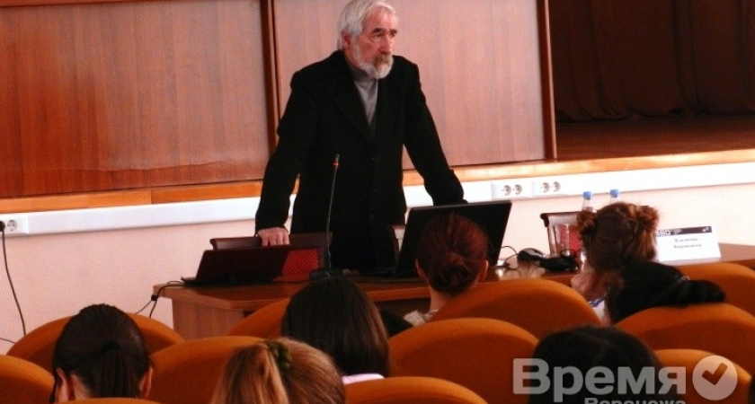 Биолог Владимир Воронецкий на фестивале научного кино: «Российскую науку задушили бумагами и отсутствием финансирования»