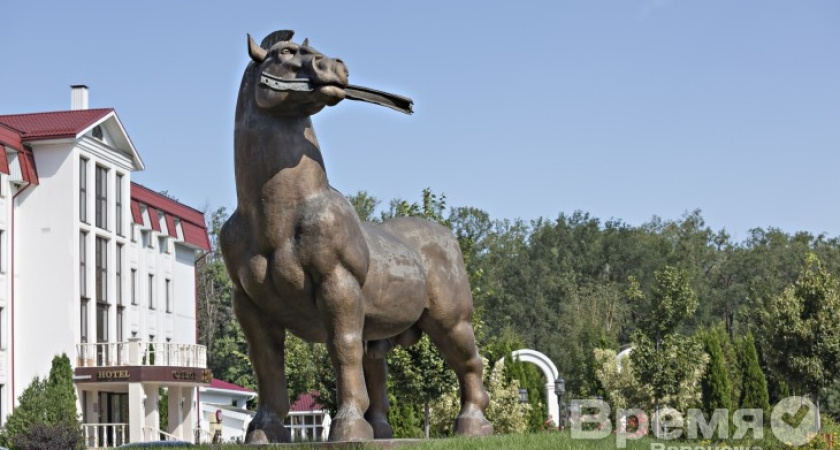 В день рождения Бутик-отеля «Яр» знаменитого коня Ярыша переместят на новое место