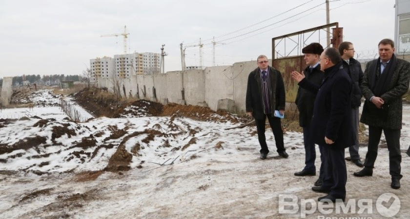 В Воронеже строители хотят возвести жилой квартал на 17 тысяч жителей без садиков, школ и дороги