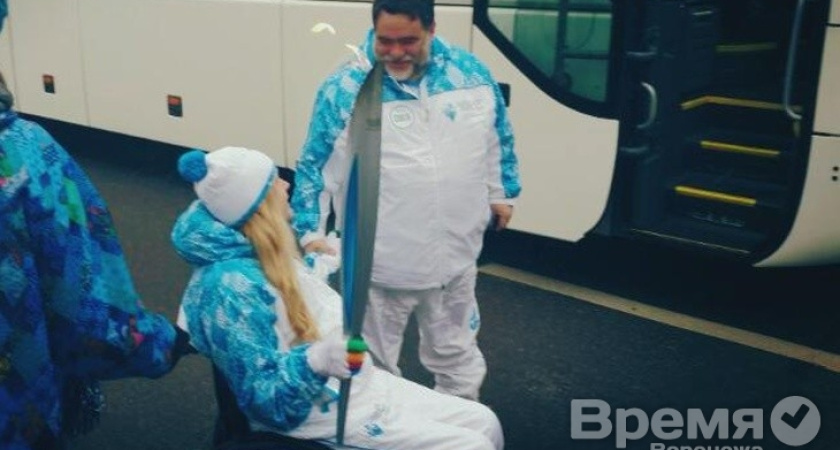 Телеведущая из Воронежа пронесла факел Паралимпийского огня