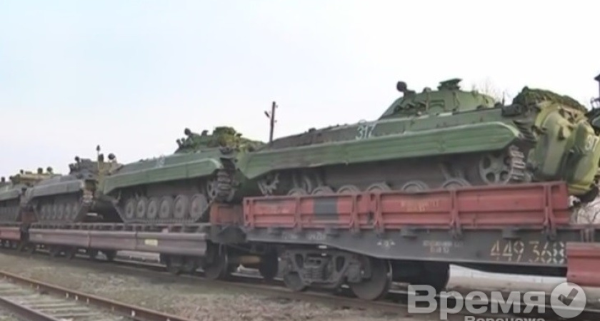 На границе с Воронежской областью остановлены танки «западенцев»
