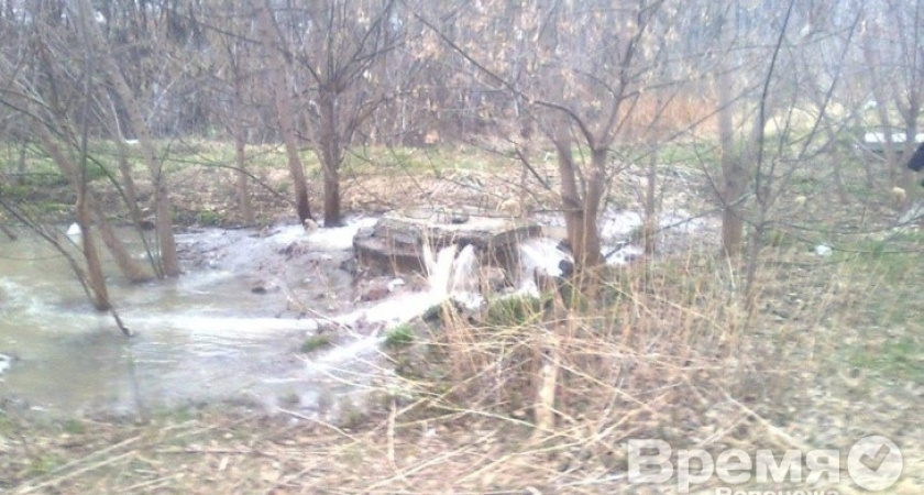 «РВК-Воронеж» второй день пытается устранить аварию на коммунальных сетях