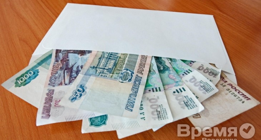 Воронежцы утверждают, что получают только «белую» зарплату