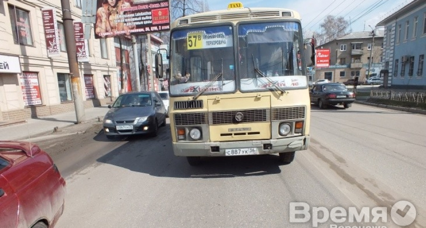 У воронежского перевозчика, чья маршрутка сбила ребёнка, больше половины автобусов неисправны