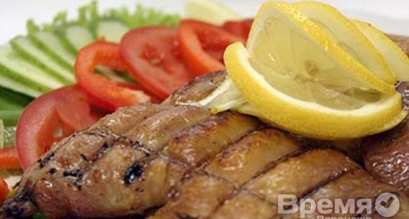 В воронежских кафе и столовых посетителям подавали блюда, не проверенные на безопасность