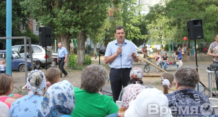 Константин Ашифин решает проблемы воронежцев