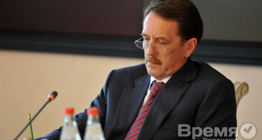 Алексей Гордеев всё ещё в середине рейтинга по информационной открытости среди глав регионов РФ