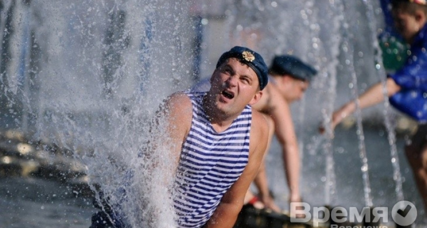 Воронежским десантникам, скорее всего не удастся искупаться в фонтане в Кольцовском сквере