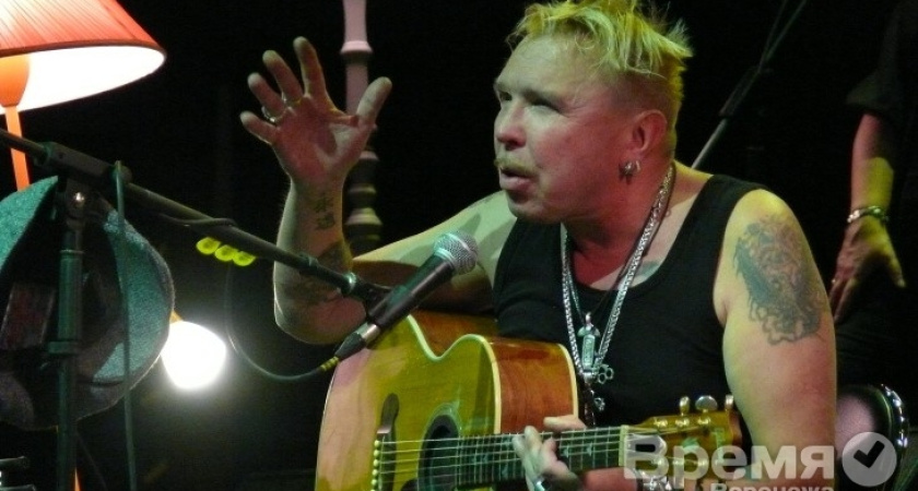 Гарик Сукачев в Воронеже дал акустический концерт