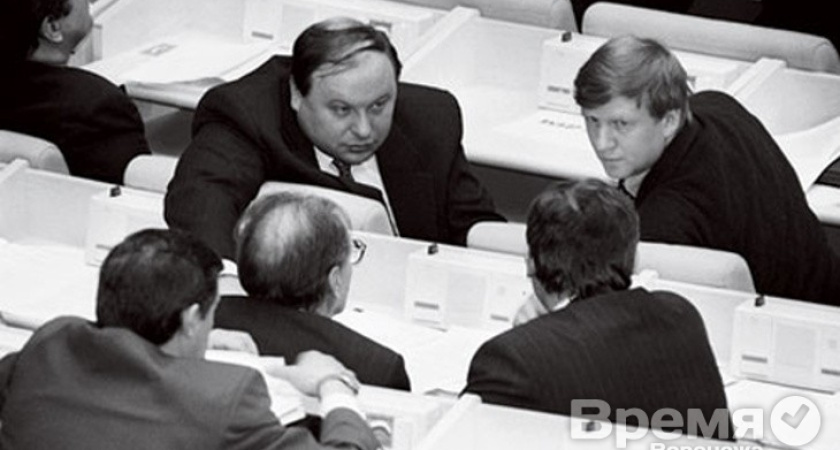 Реформаторы 90-ых годов в Воронеже рассказали, во что превратится страна через несколько лет