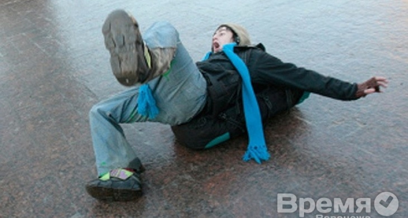 Кто в Воронеже справится с наледью – коммунальщики или сам губернатор?