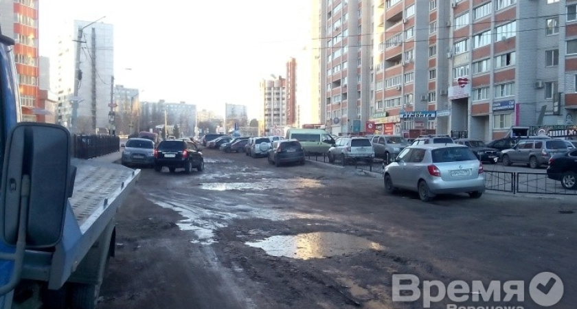 Алексей Гордеев ожидает качественного ремонта дорог, притом, что Воронежу отказали в необходимой сумме субсидий