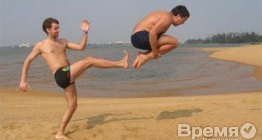 Как Дмитрий Медведев играл в войну в Воронеже