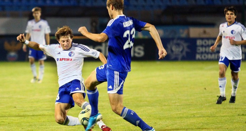 Воронежский "Факел" сразился с чемпионом Казахстана