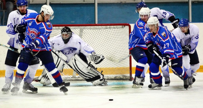 Воронежский "Буран" поделил очки со смоленским "Славутичем"
