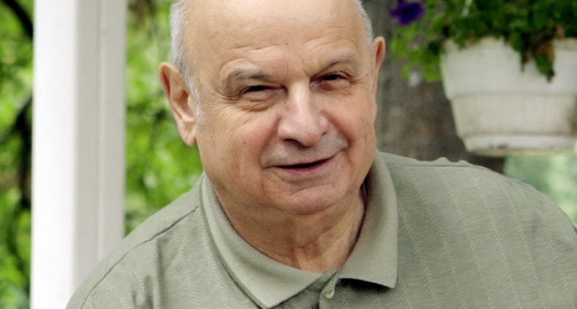 Известный театральный критик на юбилей получил «Благодарность от земли Воронежской»