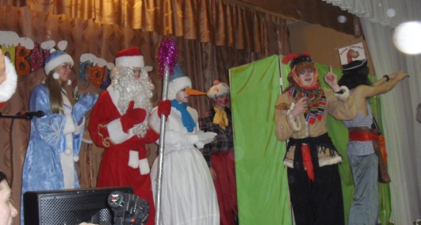 Будущие военные поздравили с Новым годом подшефную школу-интернат