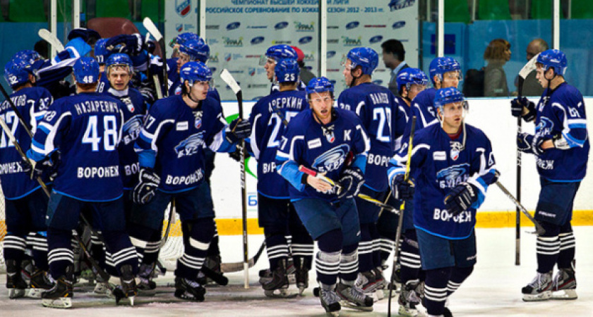 Рад  бы в ВХЛ, да долги не пускают