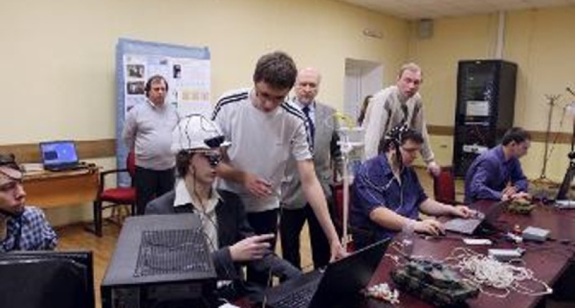 Учёные Воронежского госуниверситета научились управлять компьютером при помощи глаза 