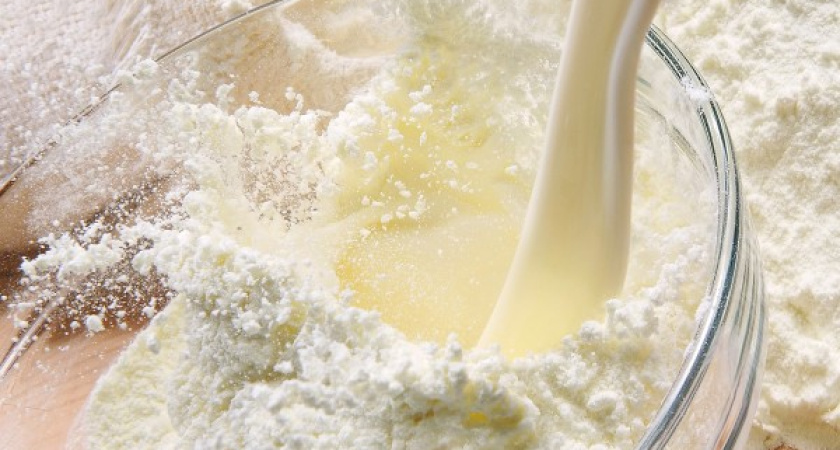 В Воронеж привезли молоко опасное для беременных женщин и детей 