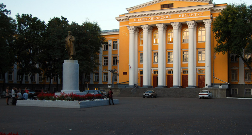 Воронежский «политех» остается кузнецой кадров для отечественной оборонки