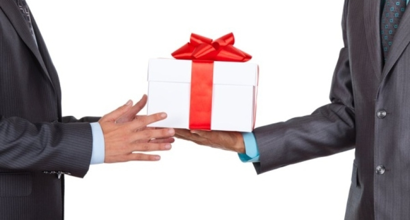 Воронежским чиновникам запретили дарить подарки