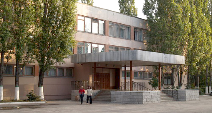 Воронежские школьники без федеральных денег на «односменку» не перейдут