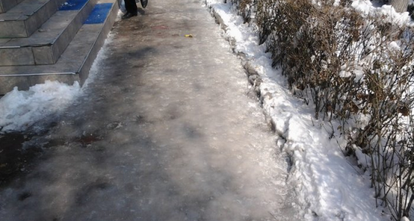 Глава Воронежа разочарован состоянием городских тротуаров