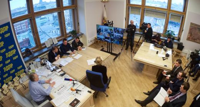 Воронежские журналисты встретились «на телемосту» с Владимиром Жириновским 