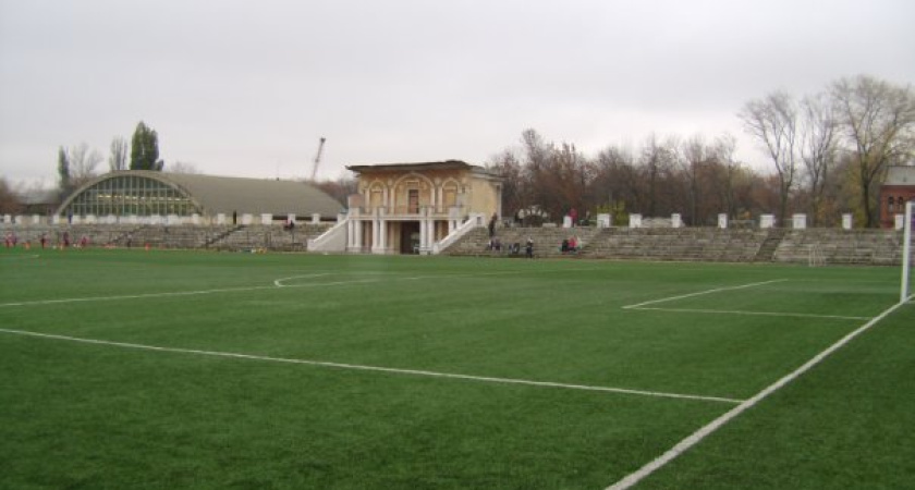 В Воронеже два муниципальных стадиона закроют на реконструкцию