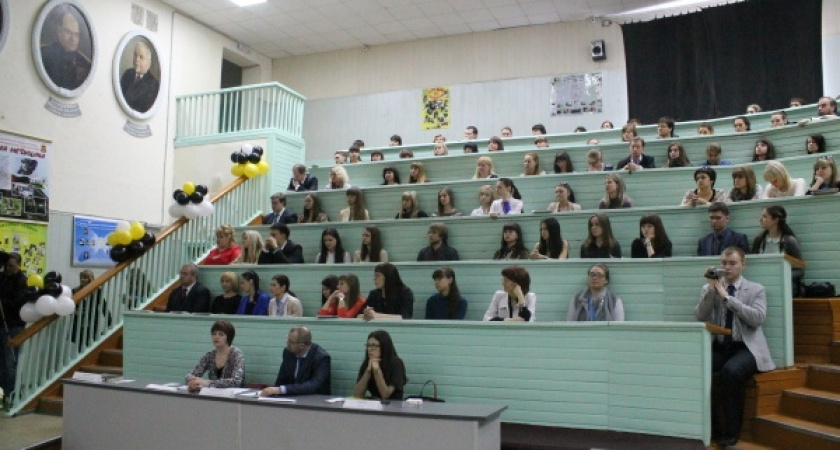 В Воронеже реорганизуют семь техникумов 